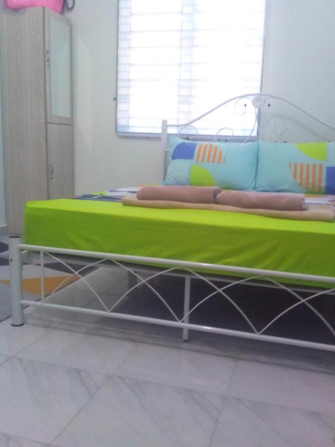 Adilah B * Pasir Puteh